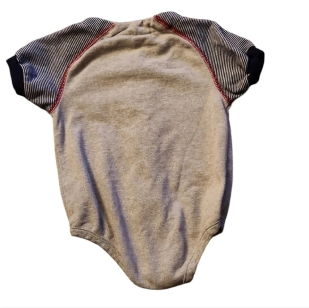 Boys baseball ⚾️‎ onsie - Picture 2 of 2